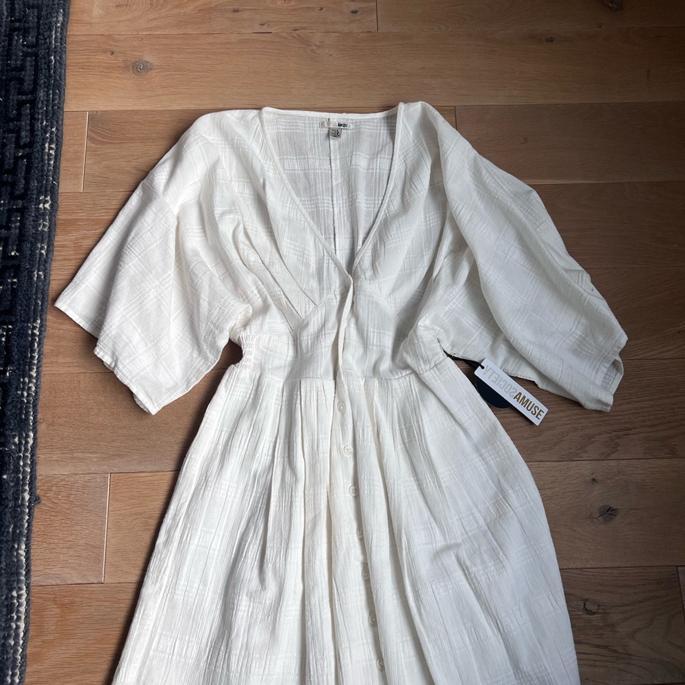 Amuse Society Cream Pleated Sundress with V-Neck and Dolman Sleeves